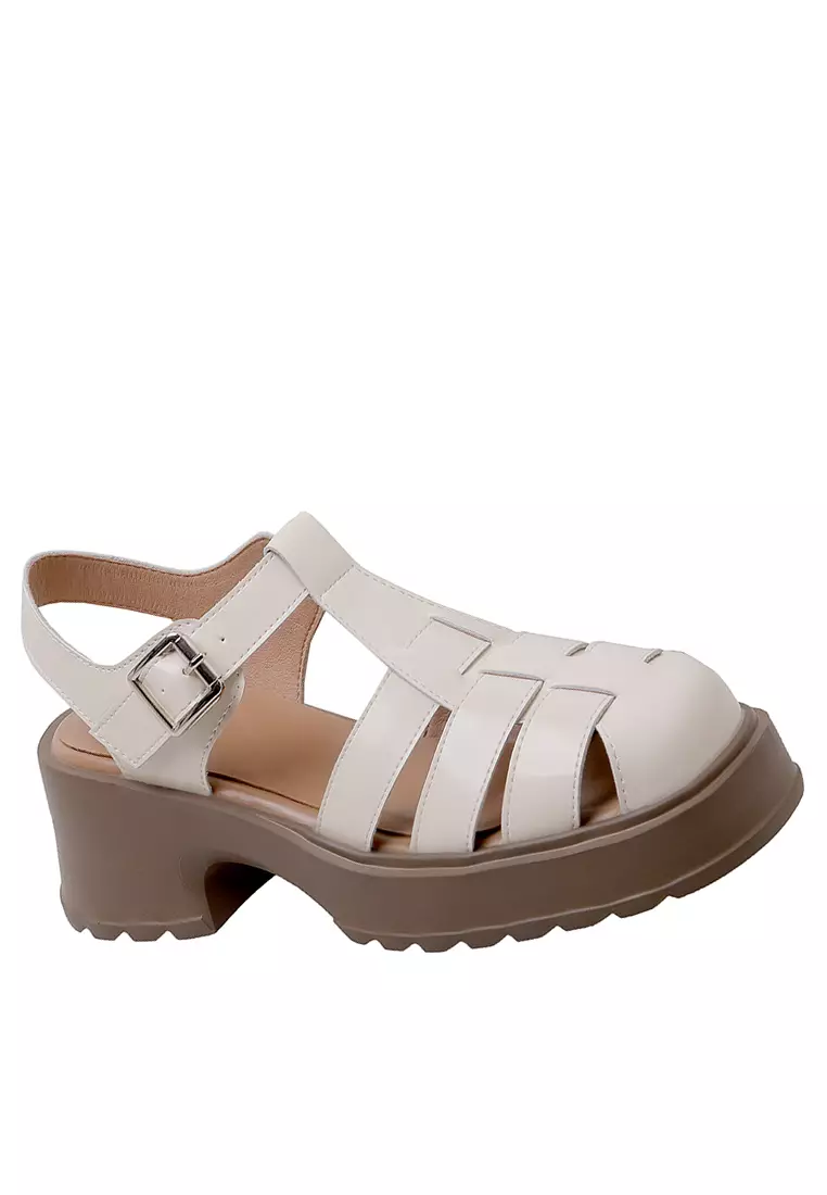 Discount on Twenty Eight Shoes  shoes - SKU: Platform Woven Faux Patent Leather Rome Sandals TLD2998-1
