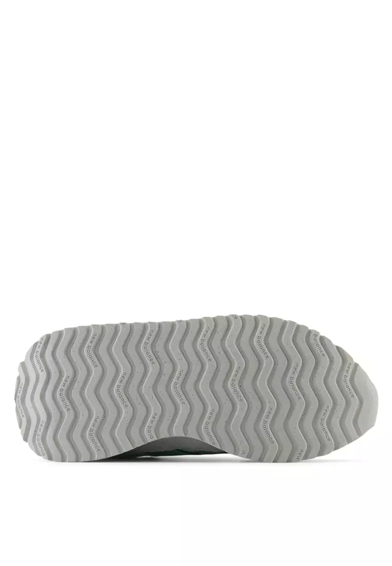 237 Classic Lifestyle Shoes