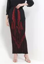 Maroon Black