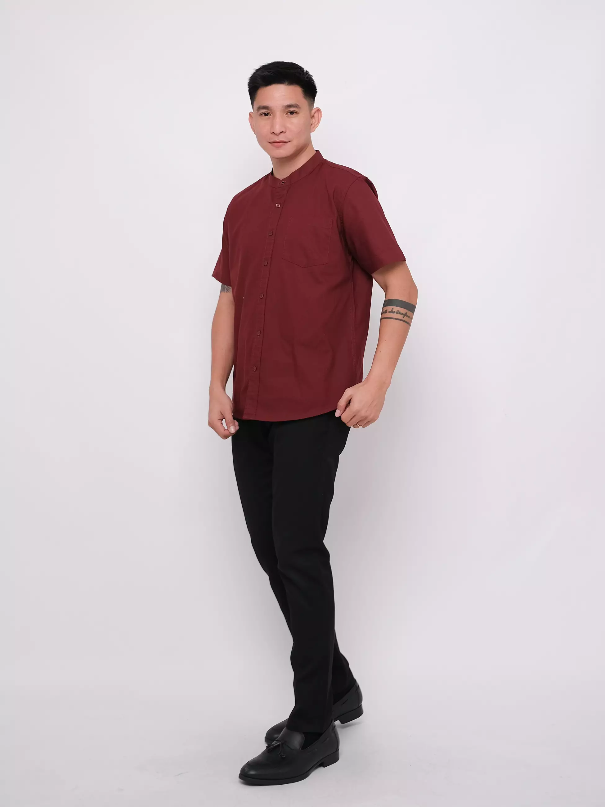 Kemeja Kerah Shanghai Bahan Oxford Baju Koko Lengan Pendek Polos Maroon 50440