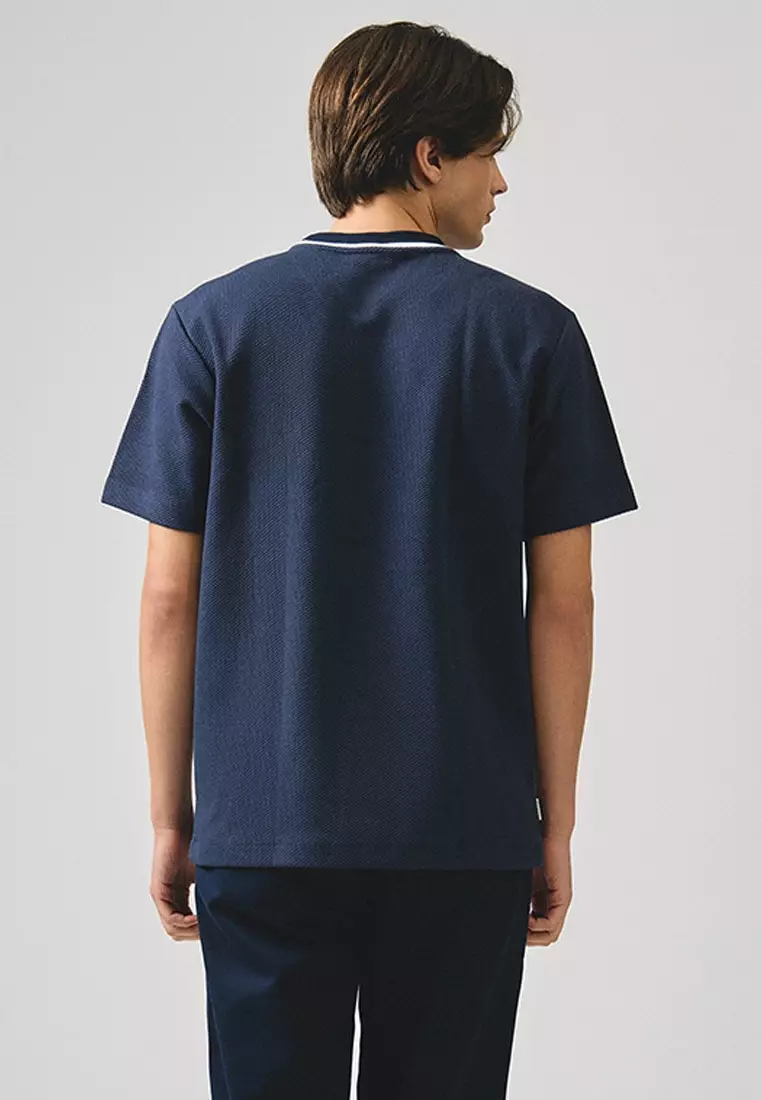 Regular Fit T-Shirt With Contrast Piping Detail In Textured Knit