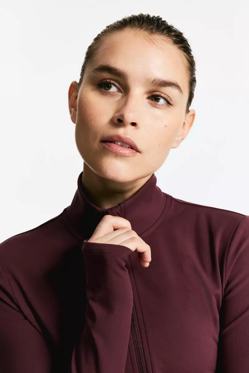 Zip-through sports jacket with SoftMove™