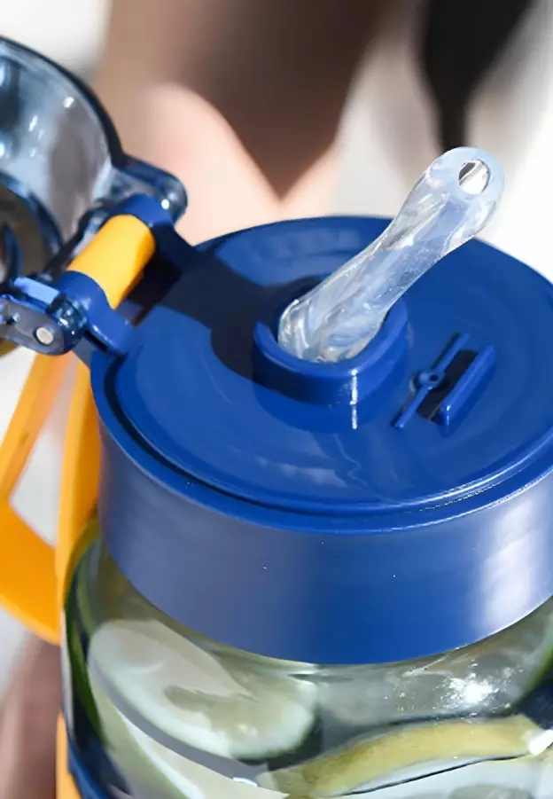 Wakakids Botol Minum Olahraga BPA Free Portable Cup Sport Water Bottle Power 3D Ukuran Jumbo 1100ml Venhs 253 Hijau