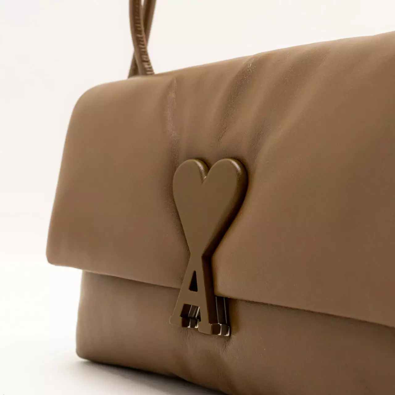 Voulez-Vous Shoulder Bag Smooth Leather Hazelnut