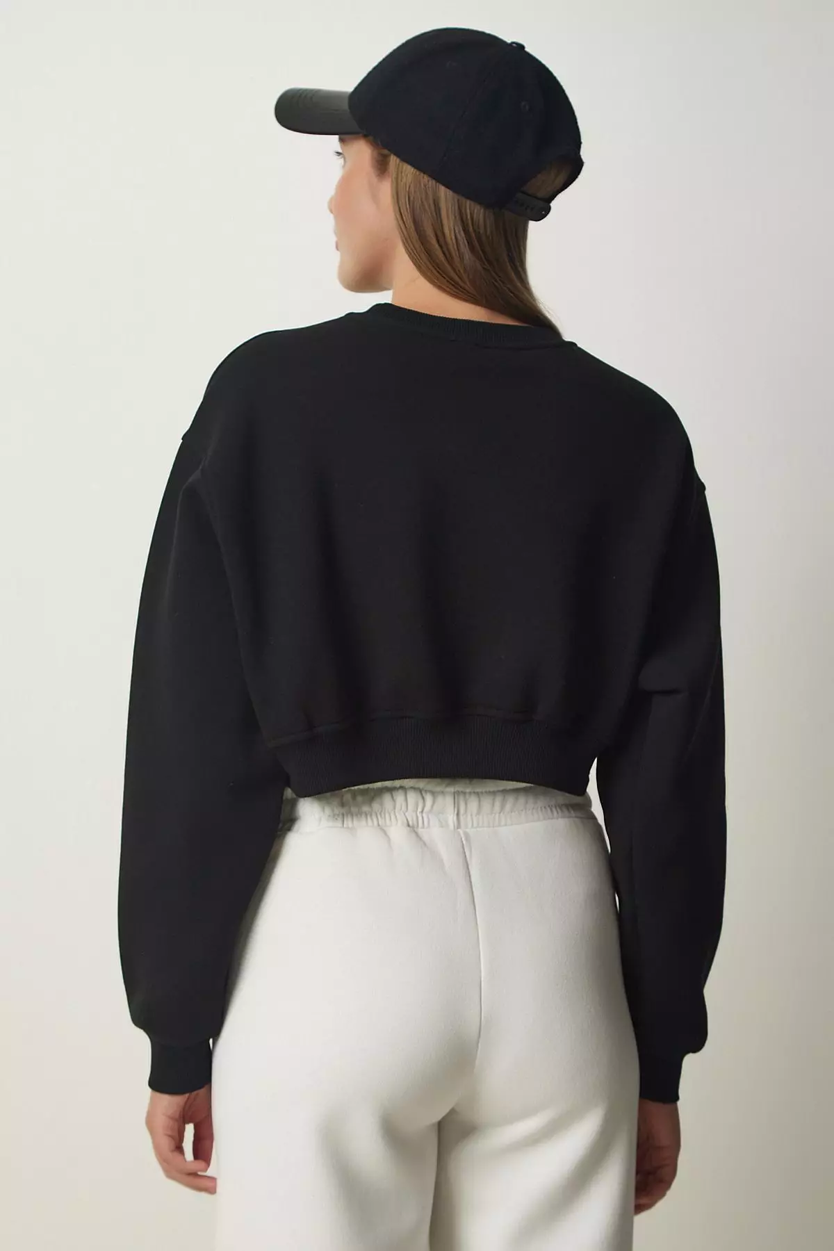 Embroidered Crop Knitted Sweatshirt