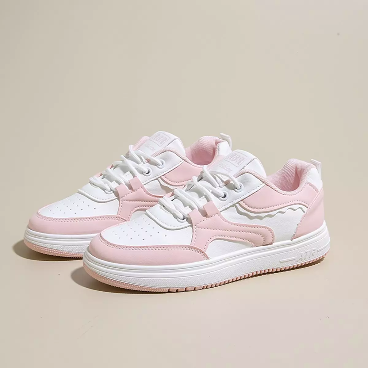 Sepatu Kasual Cewek Sneakers Wanita Ringan Nyaman Dipakai SS102