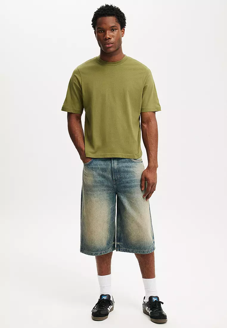 Cropped Fit T-Shirt