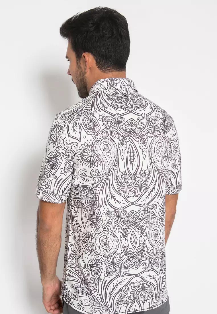LGS - Kemeja Casual - Motif Batik - Putih - Regular Fit