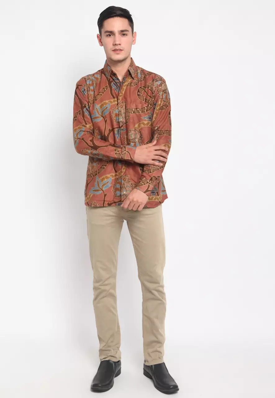 Rukma Kemeja Batik Premium Pria Slimfit Elegan