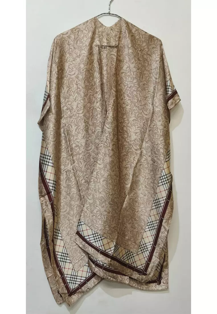 Aksesoris Wanita Roses Checks Border  Print Outer Syal Wanita Beige