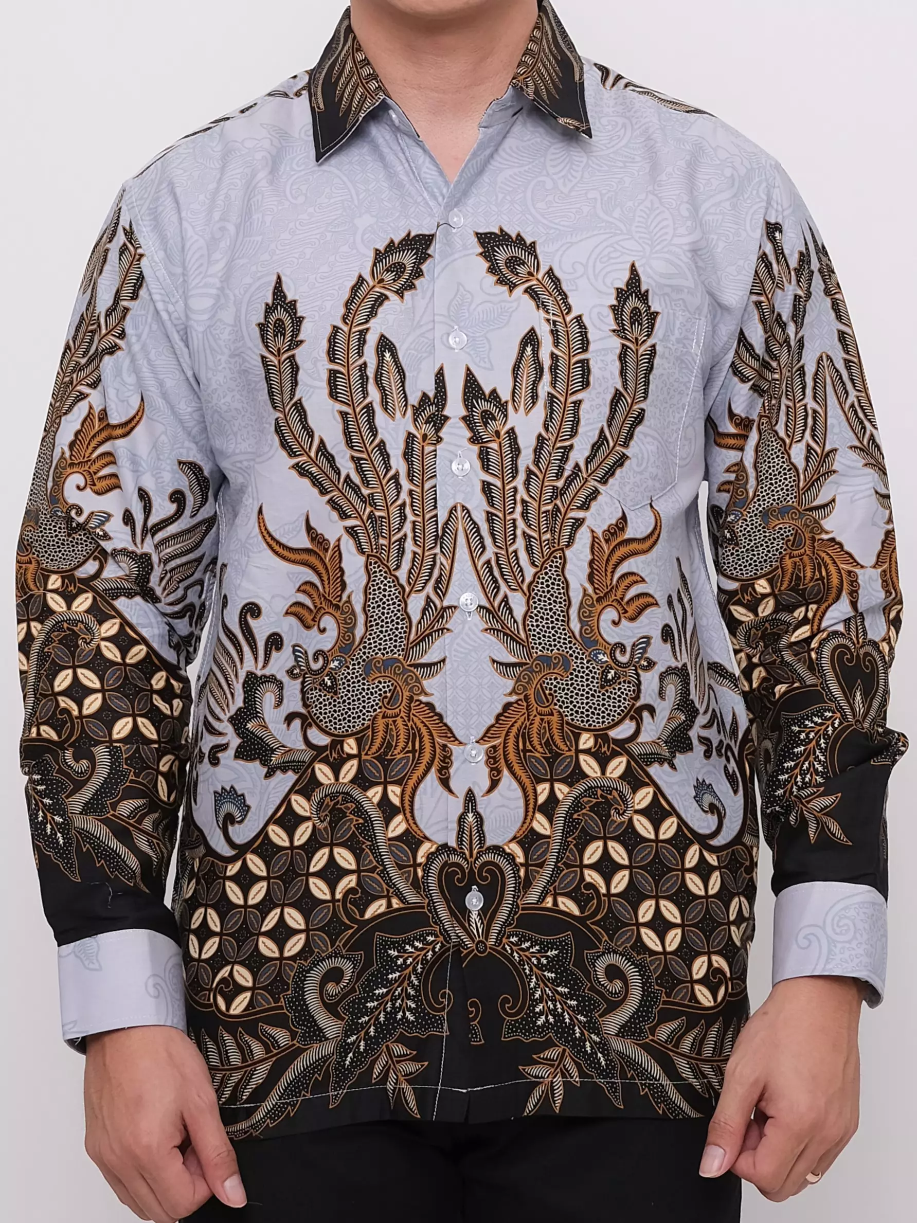 Andre Michel Kemeja Batik Lengan Panjang Biru Muda 16734