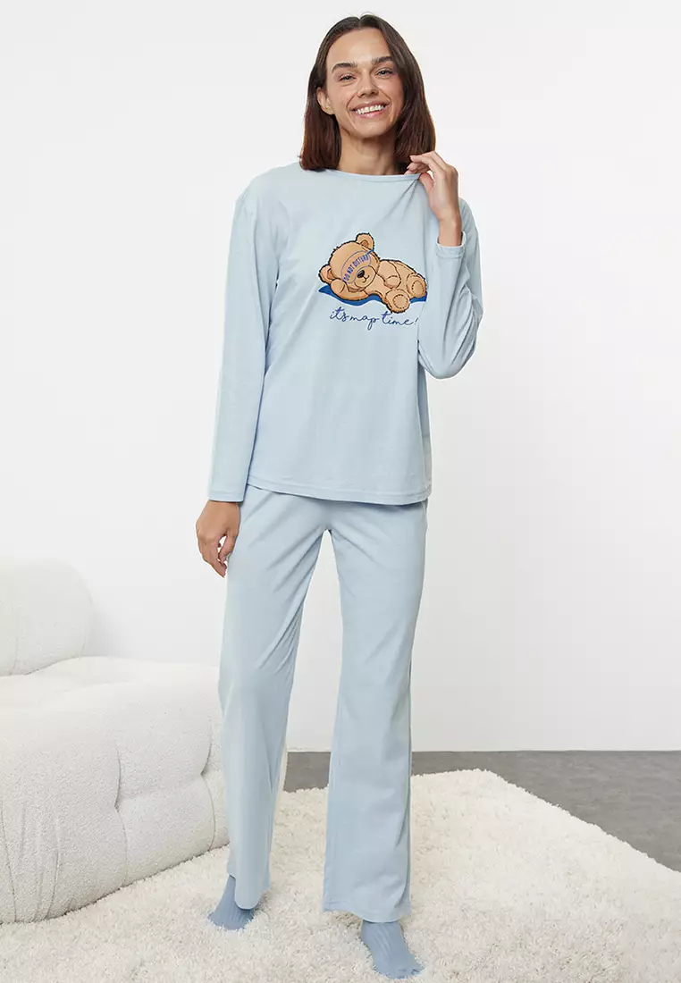 Blue %00 Cotton Teddy Bear and Slogan Printed Knitted Pajama Set THMAW25PT00186
