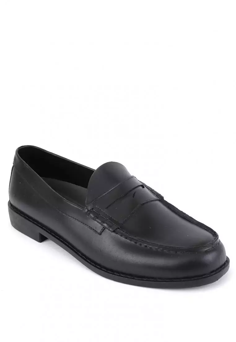 Discount on Easy Soft By World Balance  shoes - SKU: Trenton Formal Shoes