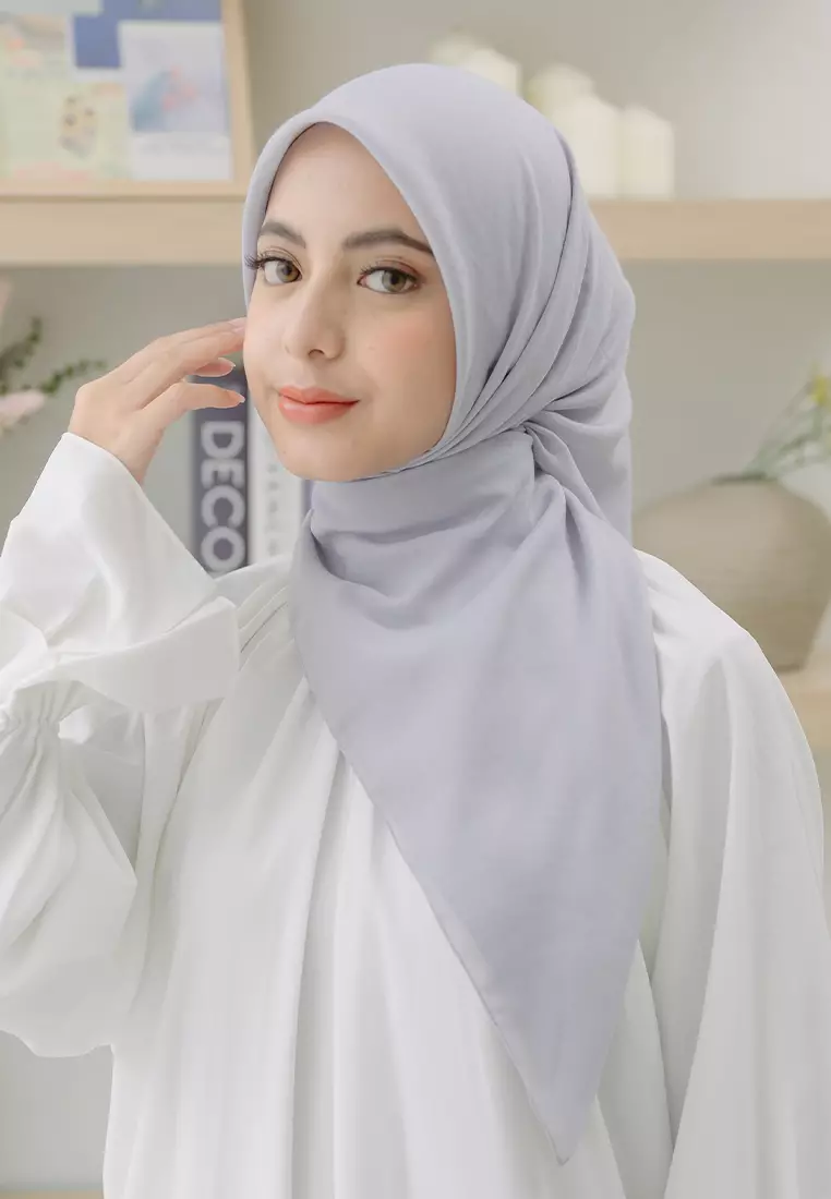 Theya Voal Square Light Silver NEW