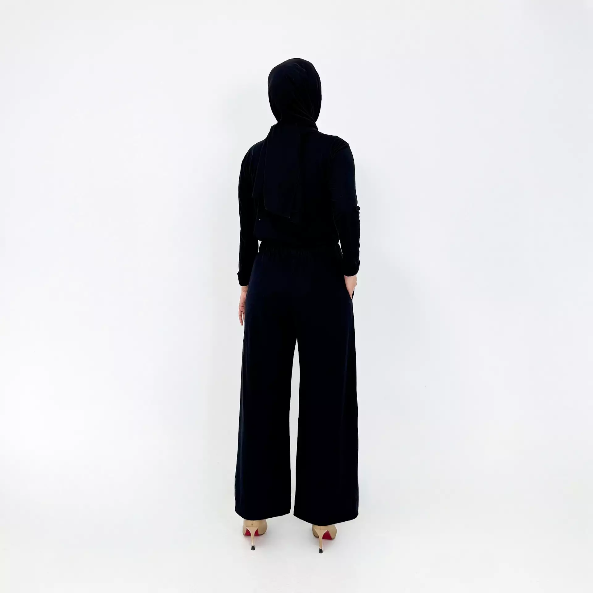 Celia Loose Sweatpants - Celana Panjang Wanita HITAM