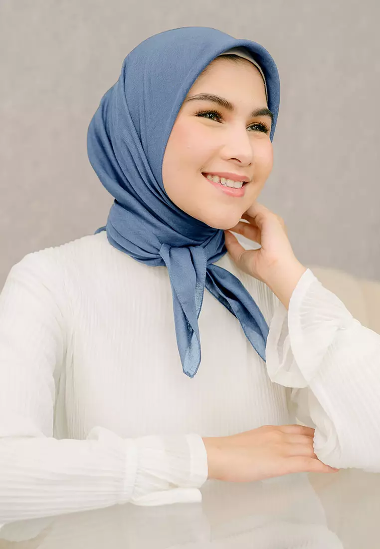 Theya Voal Square Steel Blue