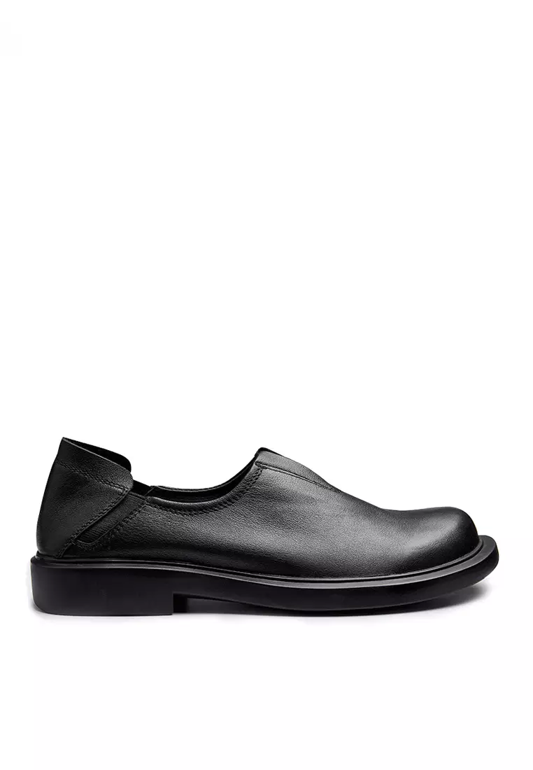 Discount on Twenty Eight Shoes  shoes - SKU: VANSA Top Layer Cowhide Buckle Slip-on Loafer  VSM-C2974