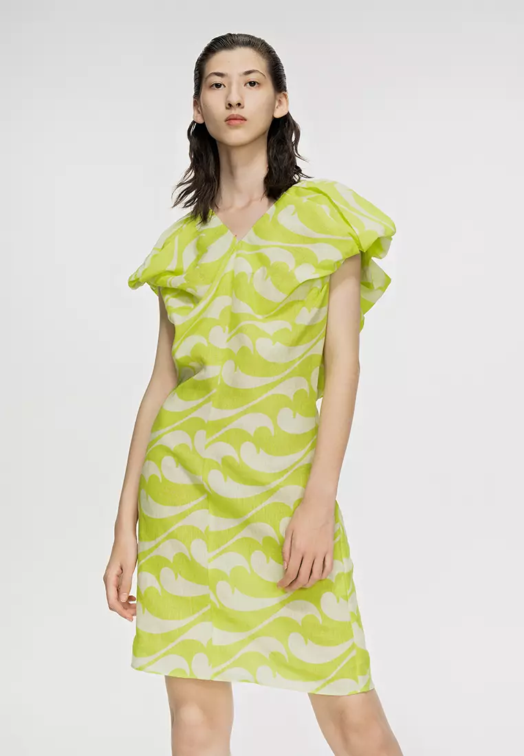 Eco-Friendly S-Line Fitted Avant-Garde Sleeveless Dress