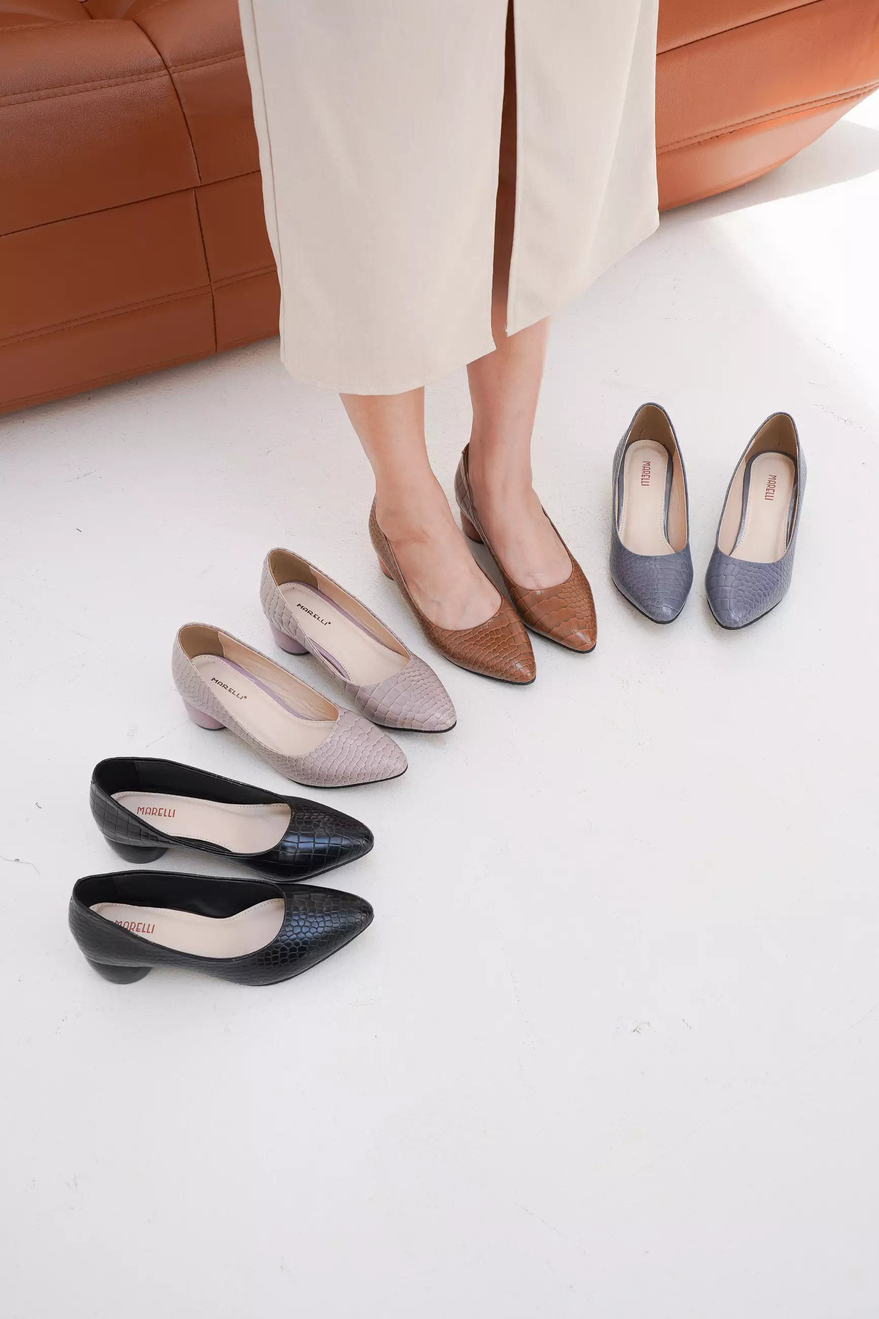 Celine Sepatu Pantofel Wanita Kantor Pumps - Mustard Croco