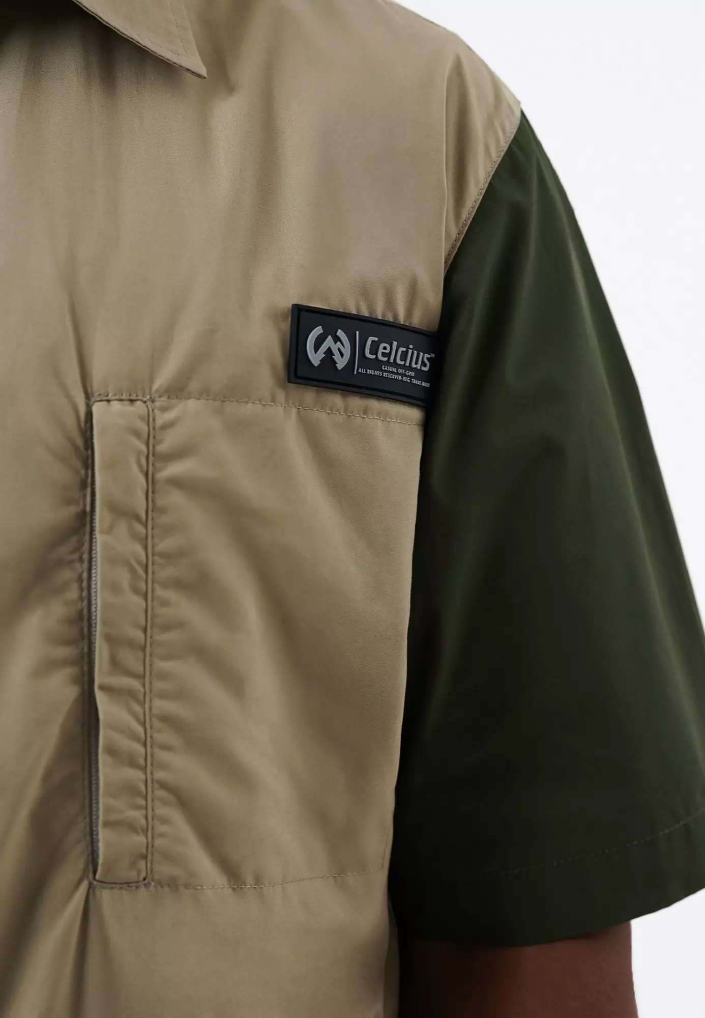 CELCIUS Casual Off Grid Kemeja Lengan Pendek L03000530C Khaki