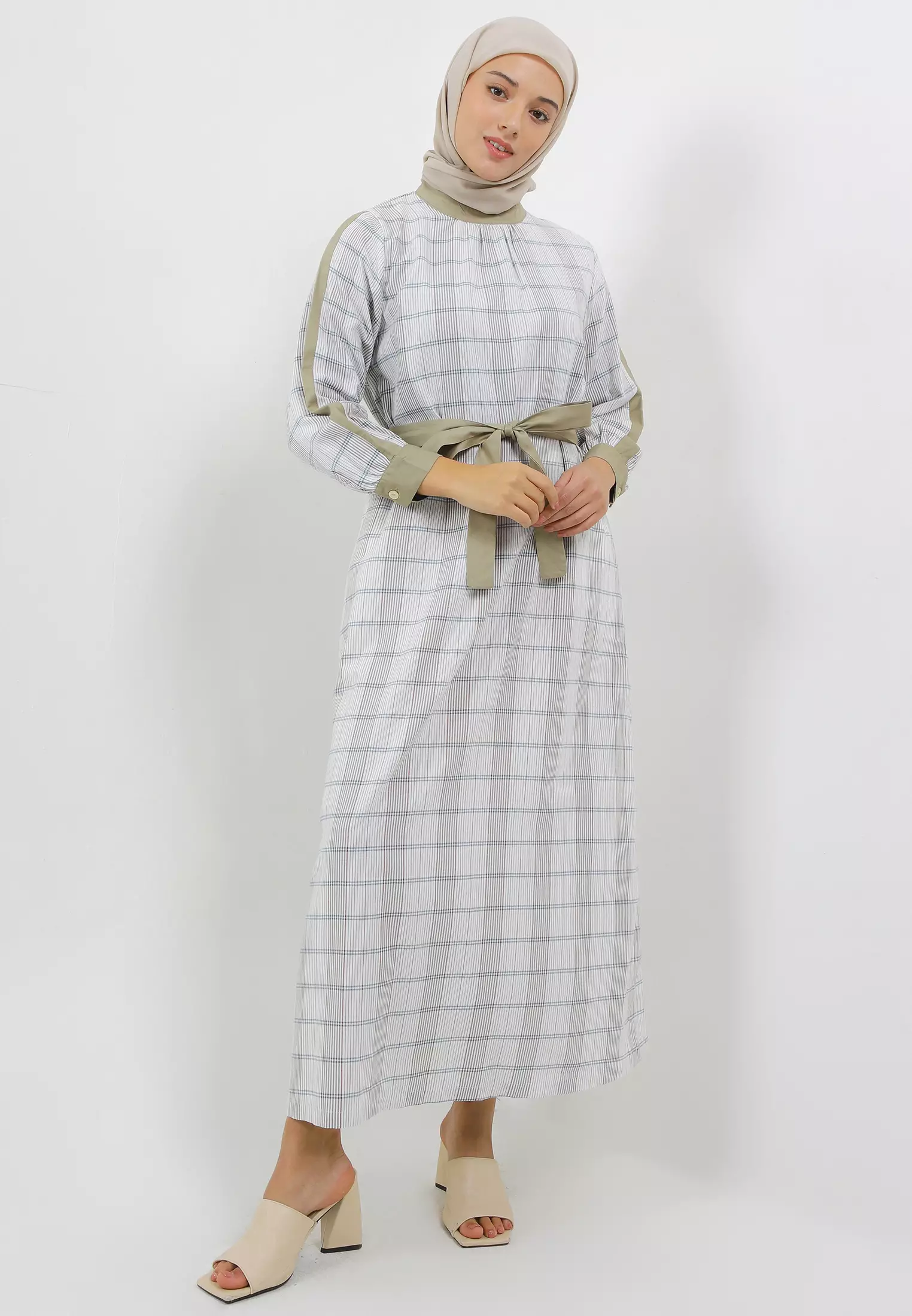 MFMW Putseu Dress Gamis Broken White Motif Salur Olive