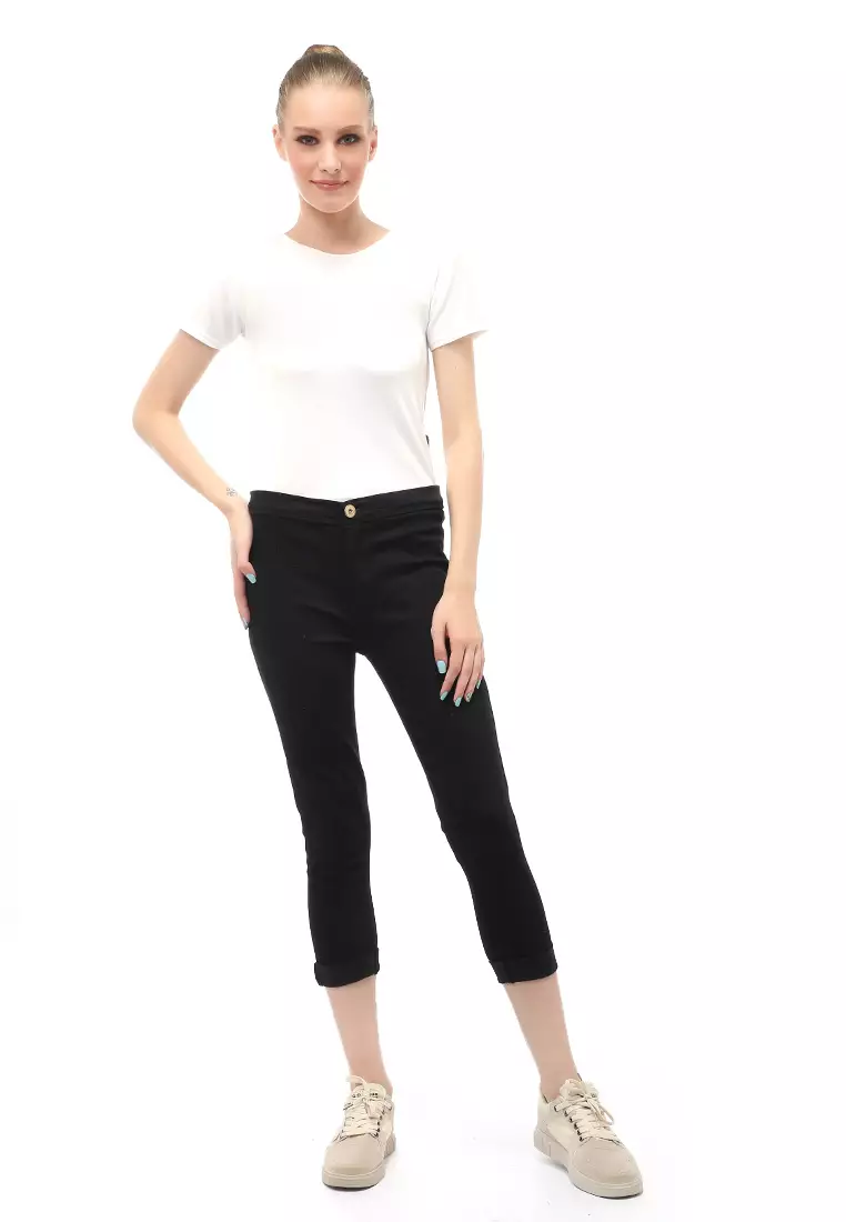Jeans 7/9 Bawahan Wanita High Waist Design Simple Relaxed Fit - Black