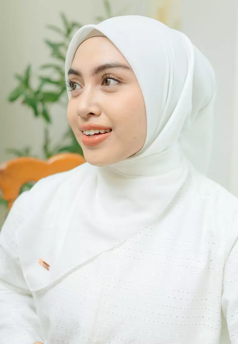 Sada Voal Broken White