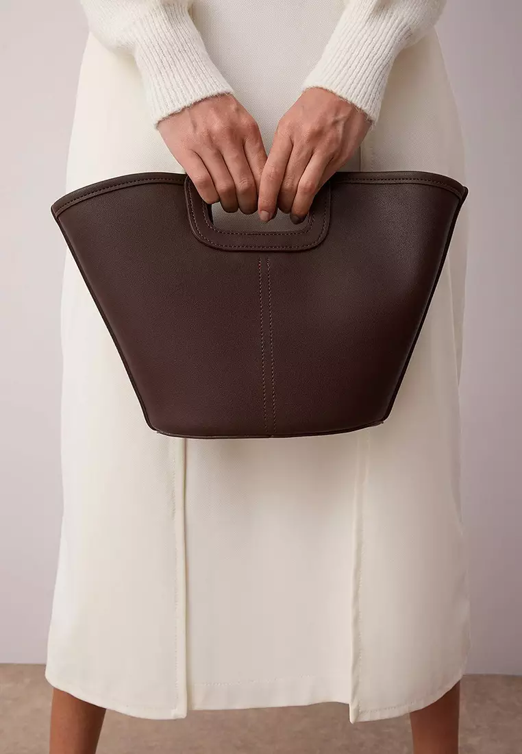 Brown Stitching Detailed Dual-Use Bucket Hand And Shoulder Bag Takaw26Oc00001
