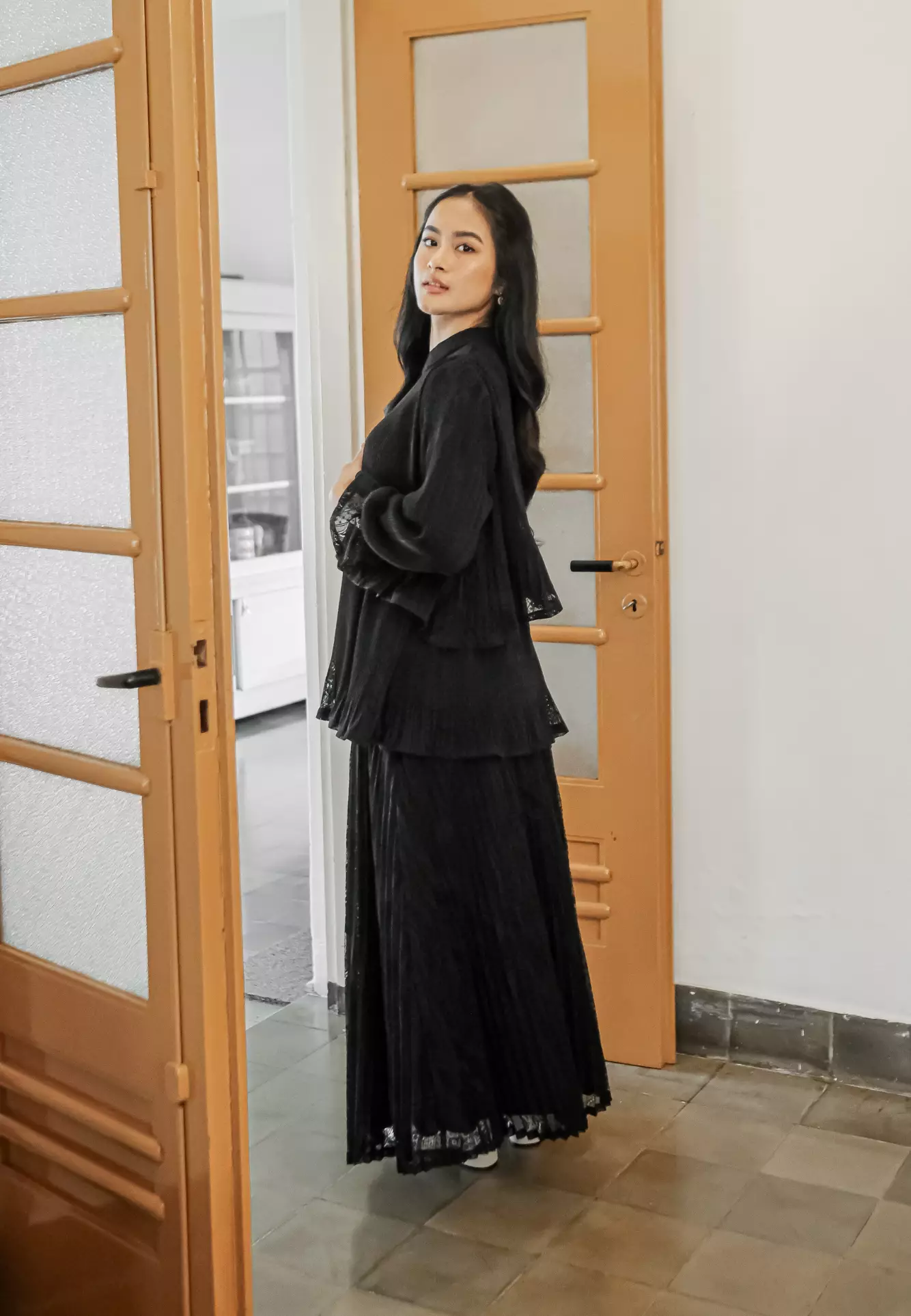 Ansara One Set - Jet Black