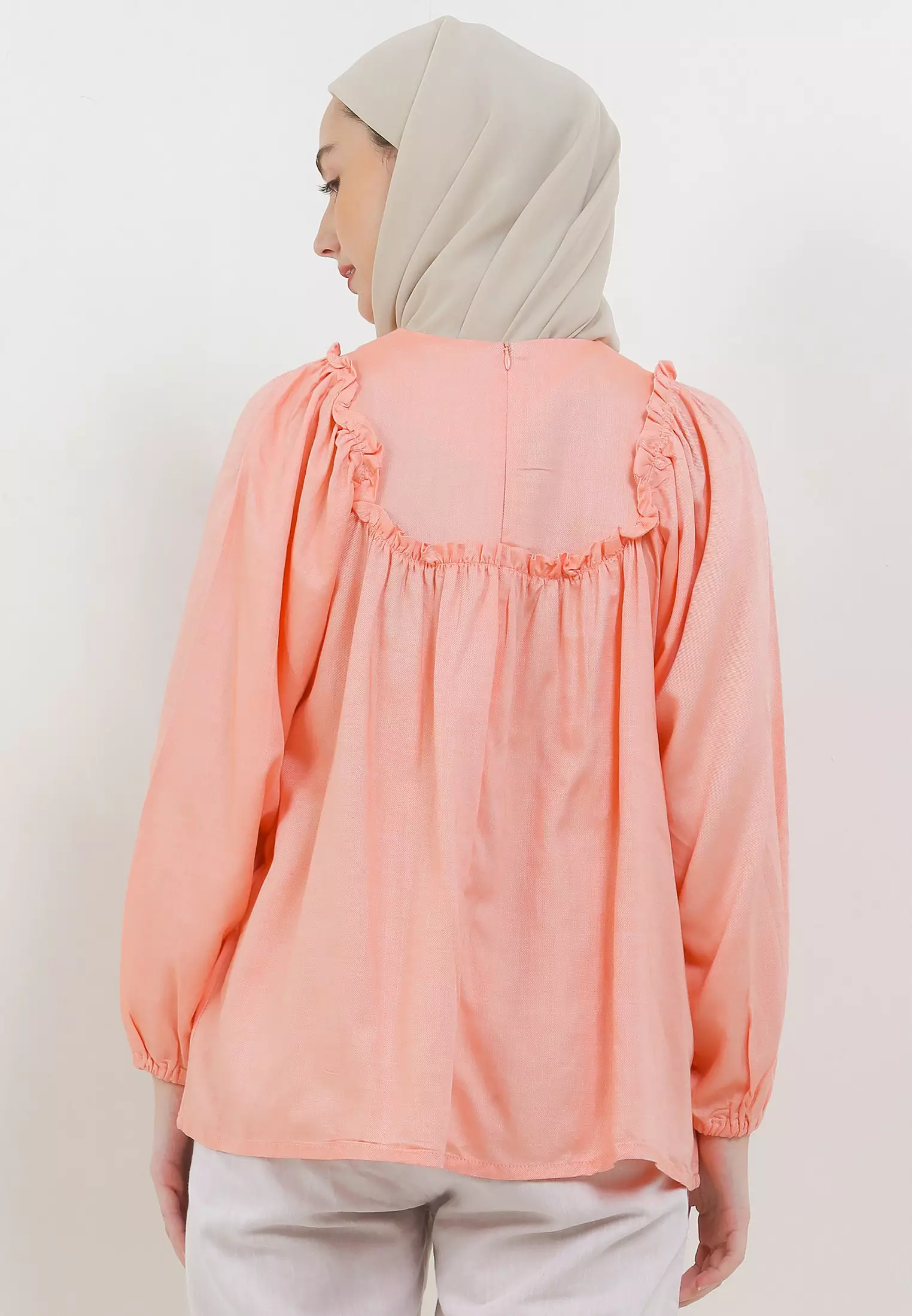 MFMW Hanelore Atasan Blouse Salem