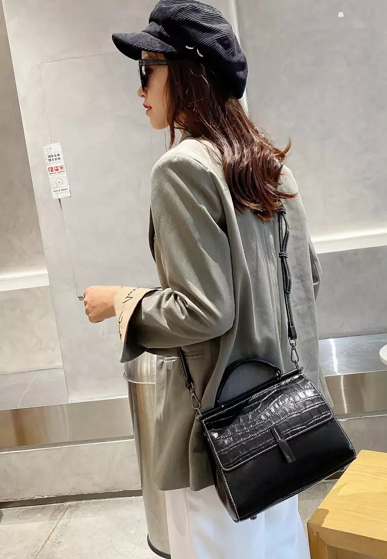 鱷魚紋油蠟真皮斜挎包 YLG6252