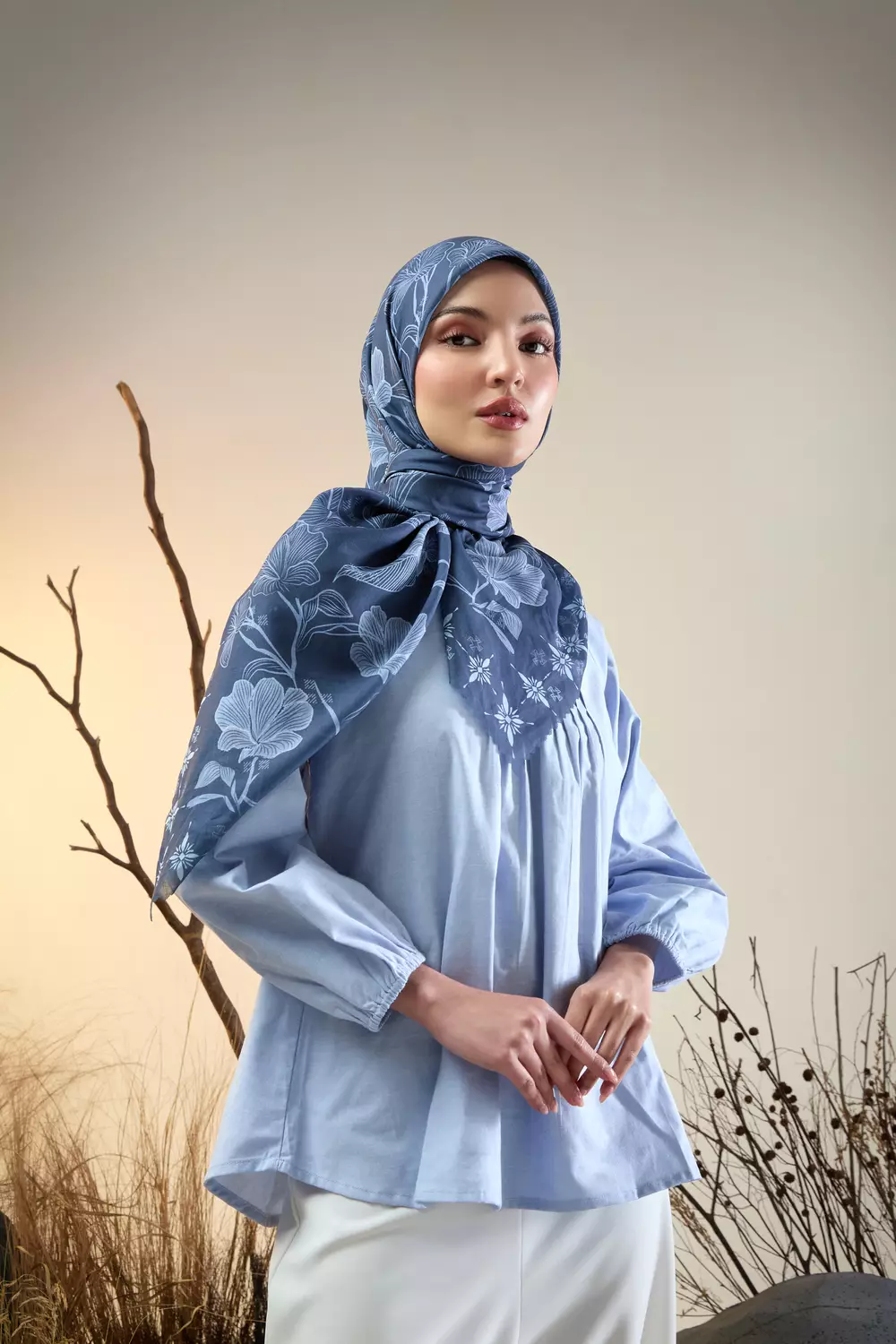 MFMW Twilight Scarf Kerudung Segi Empat Premium Motif Bunga River Mist