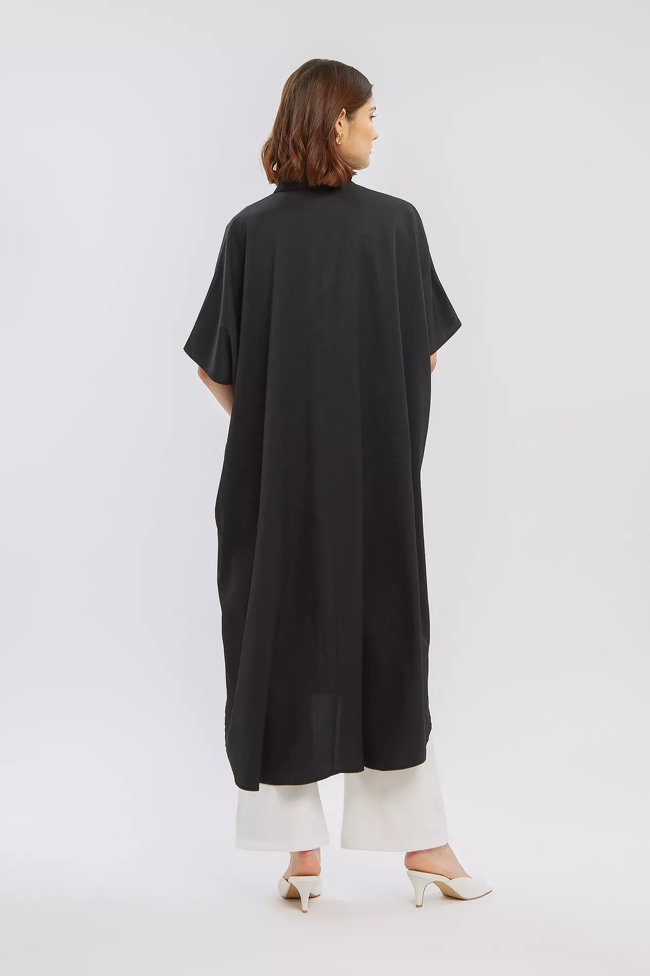 Minimal Raye Kaftan Black ALL SIZE