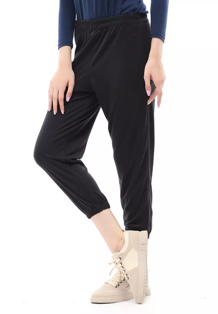 Nabila Legging Karet Muslimah Polos Bawahan Wanita Regular Fit - Hitam