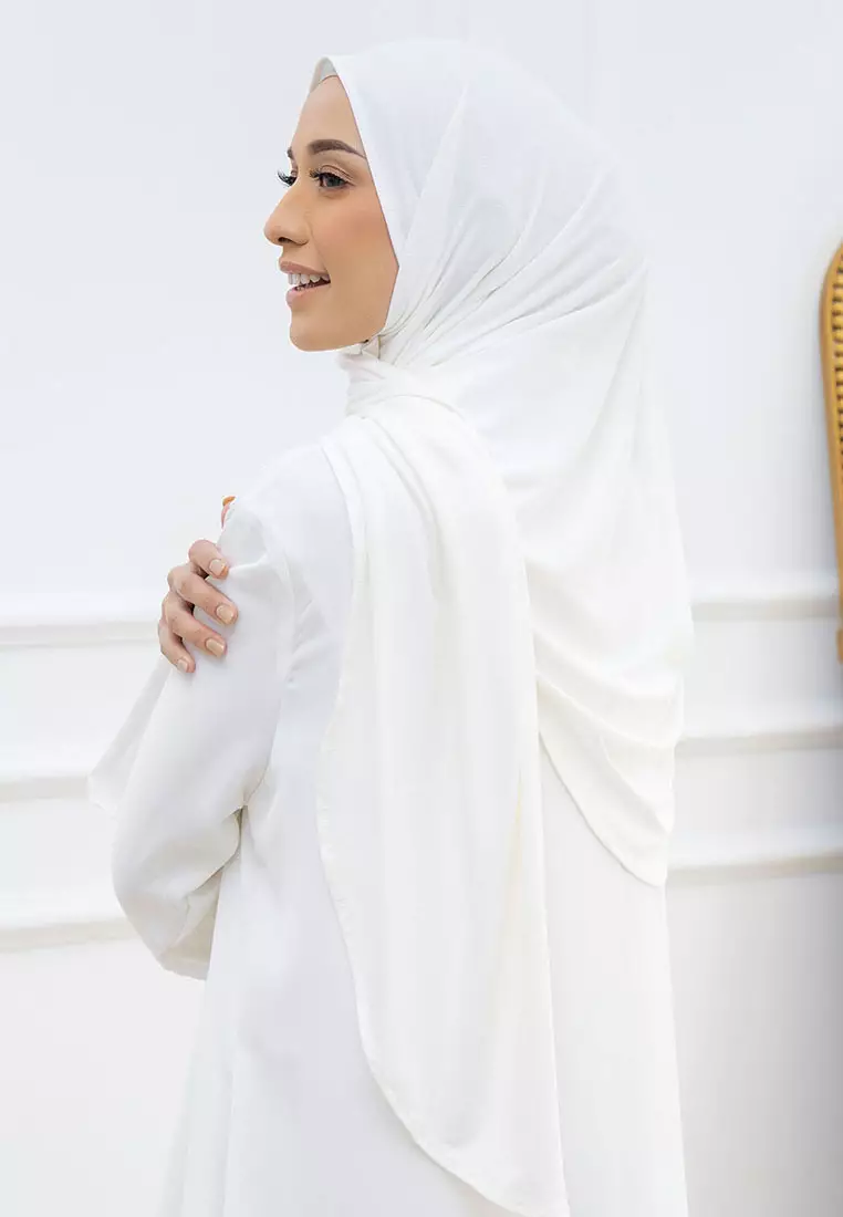 Tana Oval Shawl Broken White