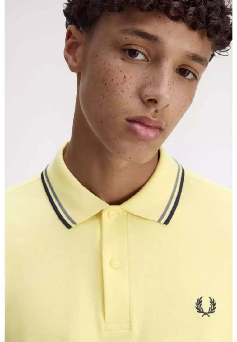 Fred Perry M3600 Twin Tipped Fred Perry Shirt (Champion's Gold / Stockport Blue / Navy)