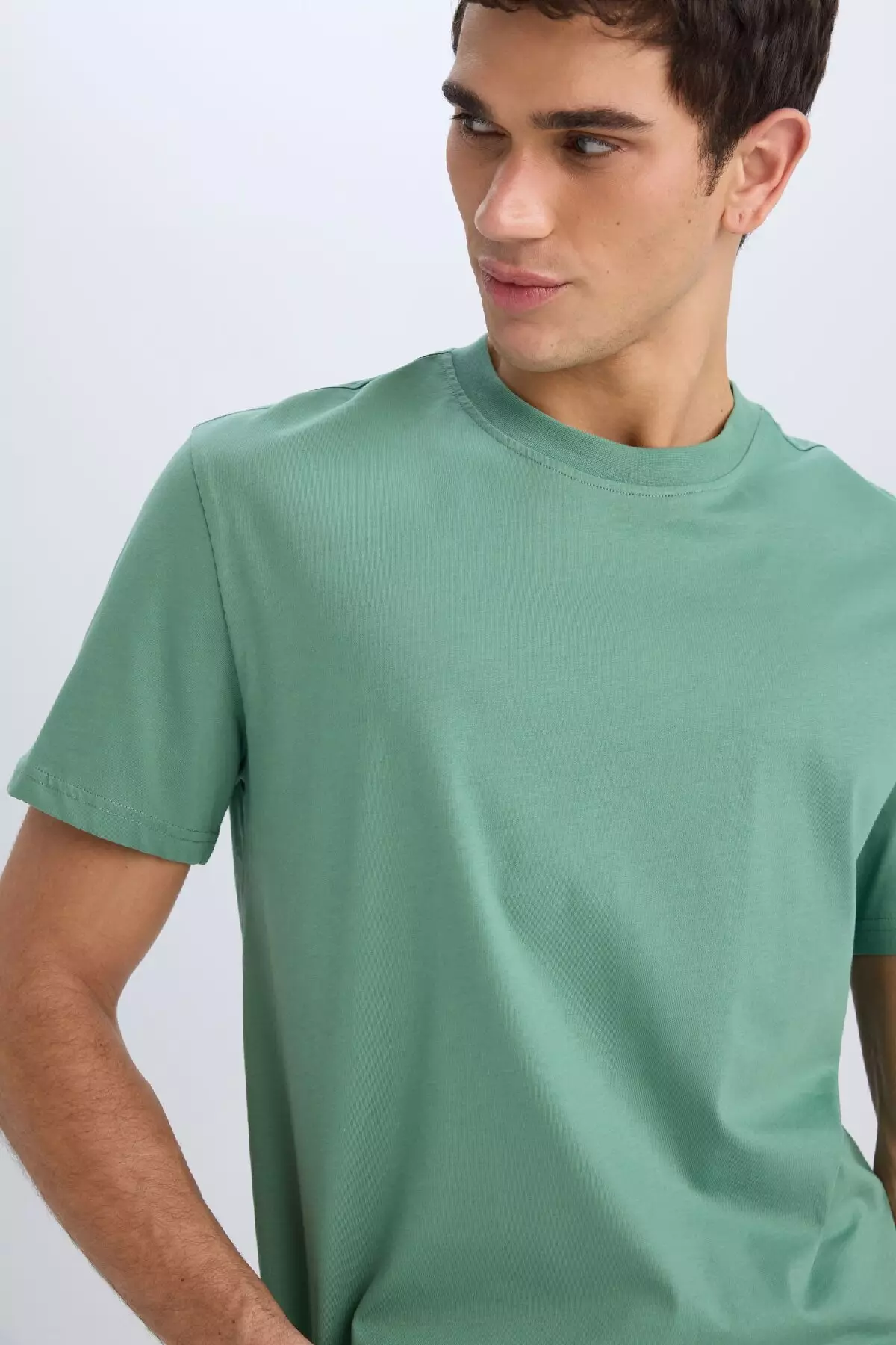 100% Cotton New Regular Fit Crew Neck Basic Plain Short Sleeve T-Shirt V7699Az25Sp