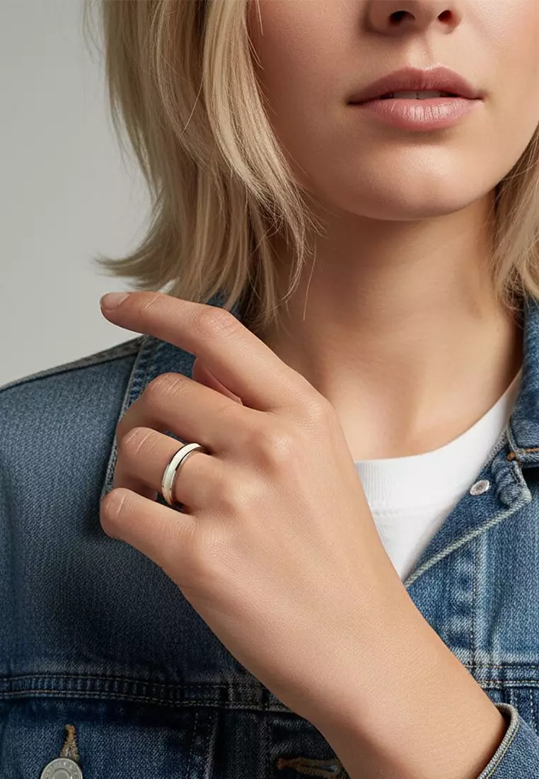 Ceres Timeless Ring White Enamel Ring in Silver