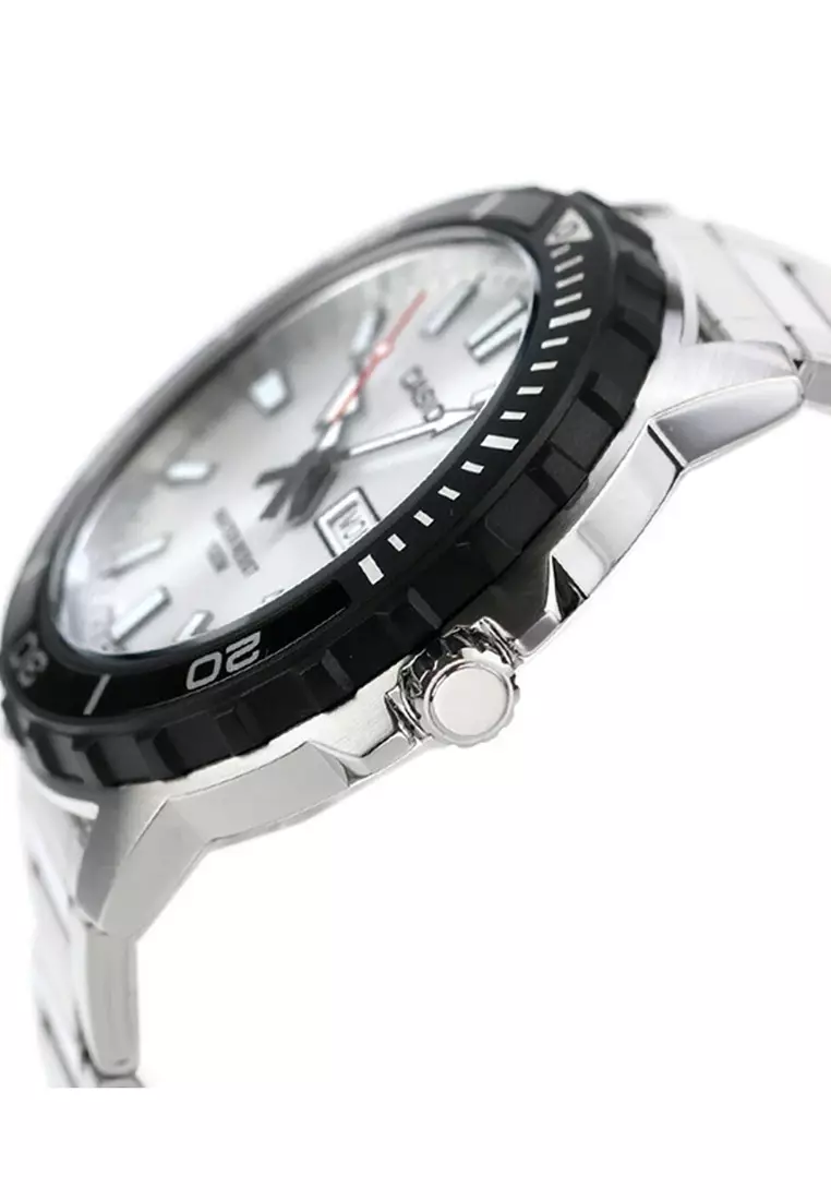 MTD-125D-7AV Men Analog Watch with Silver Stainless Steel Band