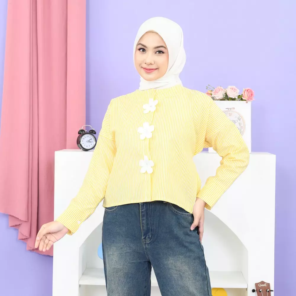 Roje Blouse - Soft Yellow M19773 R36S2