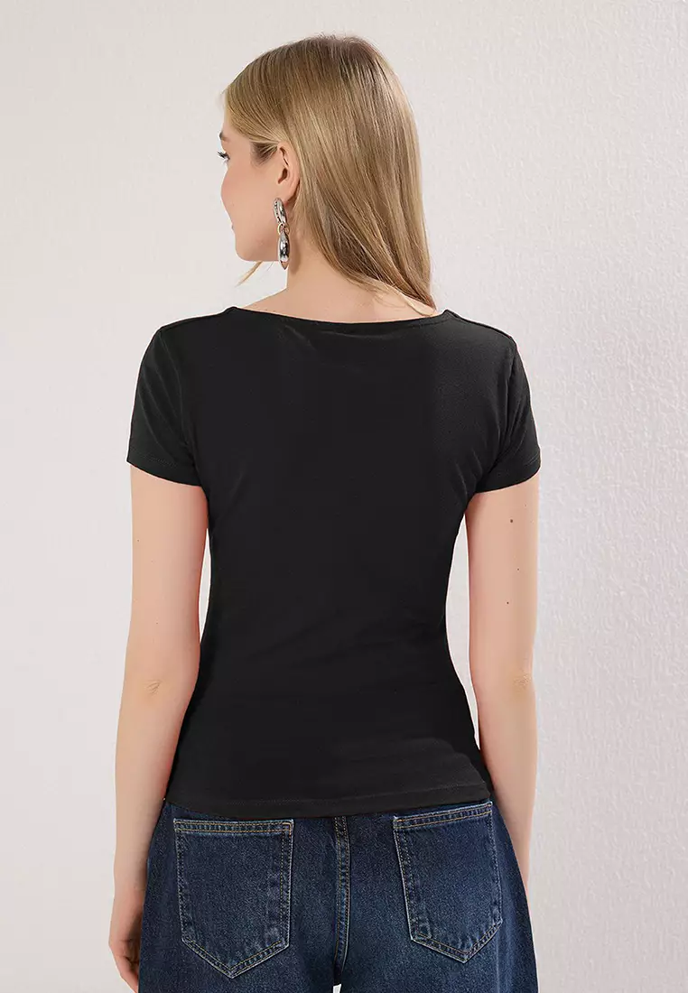 Black Square Neck Fitted/Body-Smoothing Knitted Blouse Twoss25Bz00378