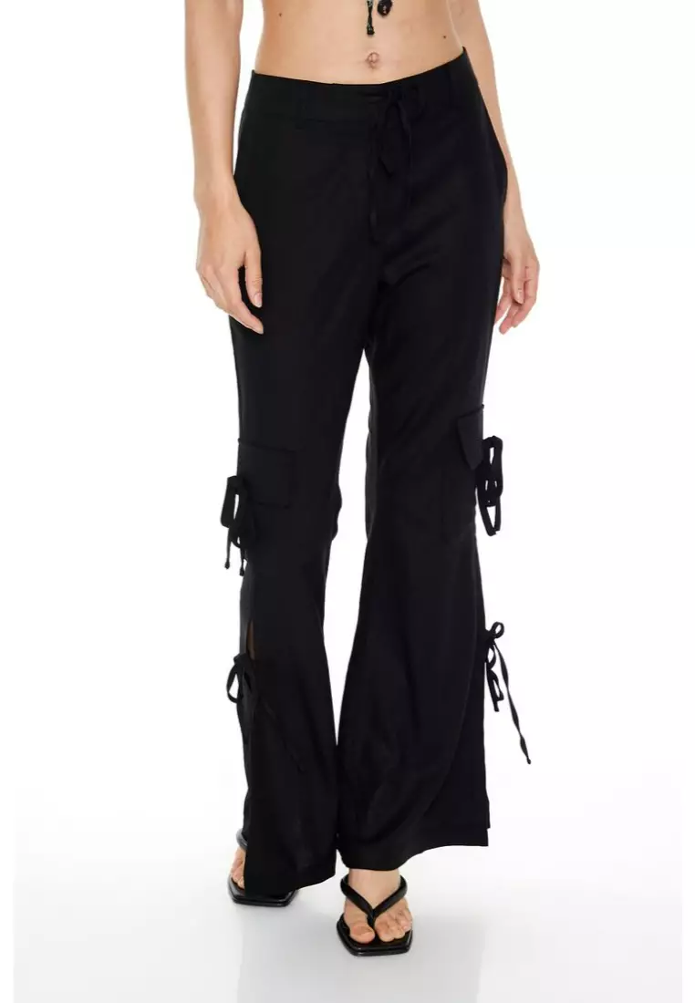 Forever 21 black cargo pants online