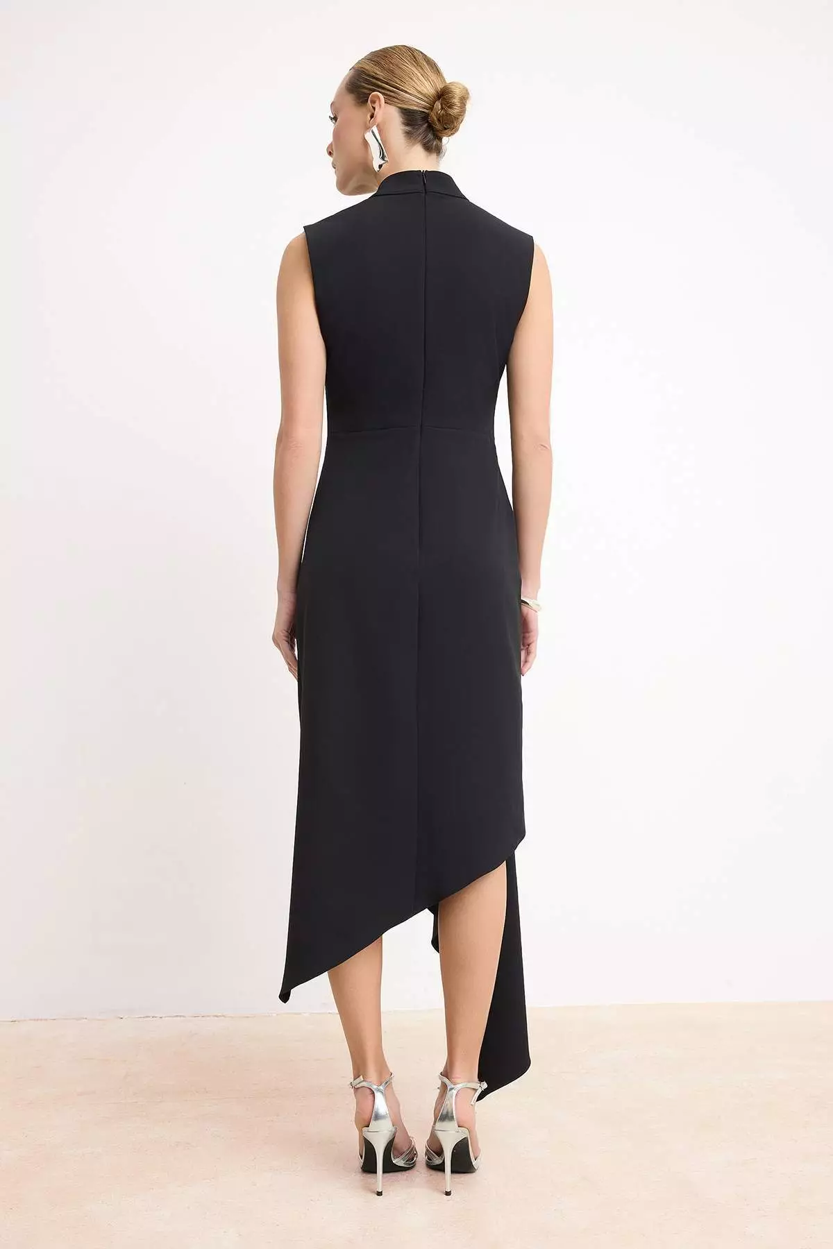 Black Accessory Detailed Woven Midi Dress Tprss26El66