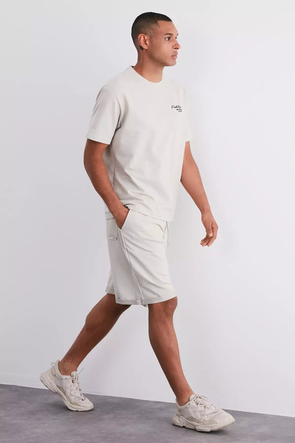 Oversize/Wide Cut City Embroidered Tracksuit Set