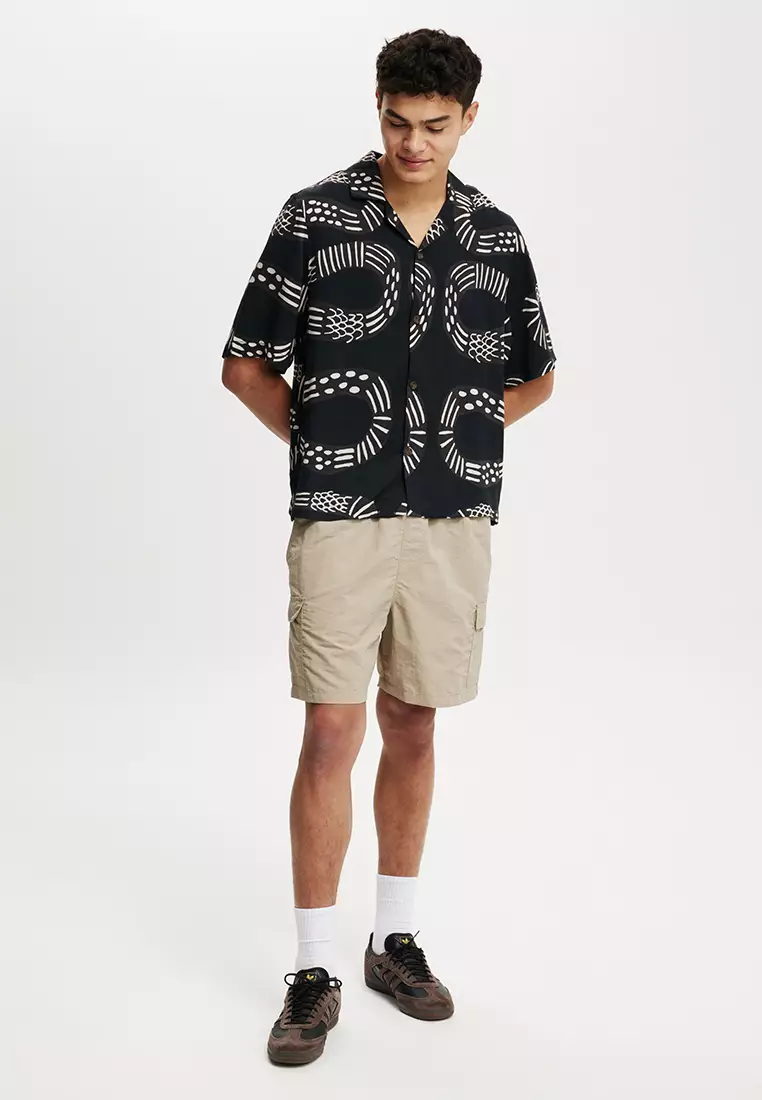 ファッション通販 安い Cotton On Cotton Buy | 2025 Shirt Sleeve Short Cancun On ウェア