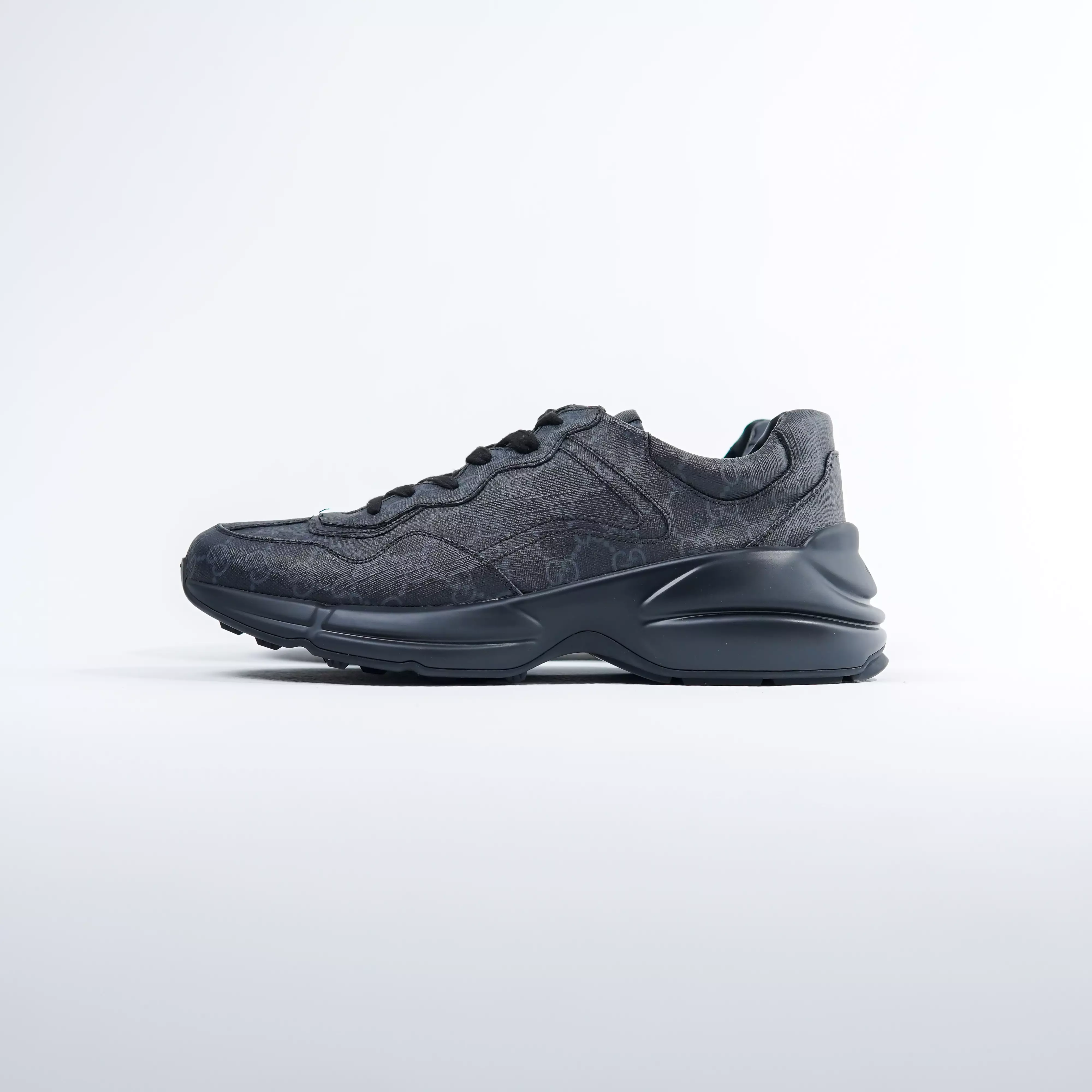 Sepatu GUCCI GG RHYTON MONOGRAM BLACK SNEAKER 100% ORIGINAL