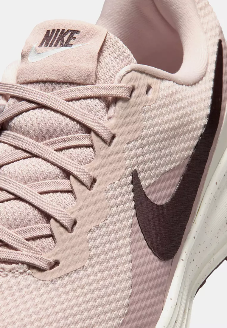 Revolution 8 SE Road Running Shoes