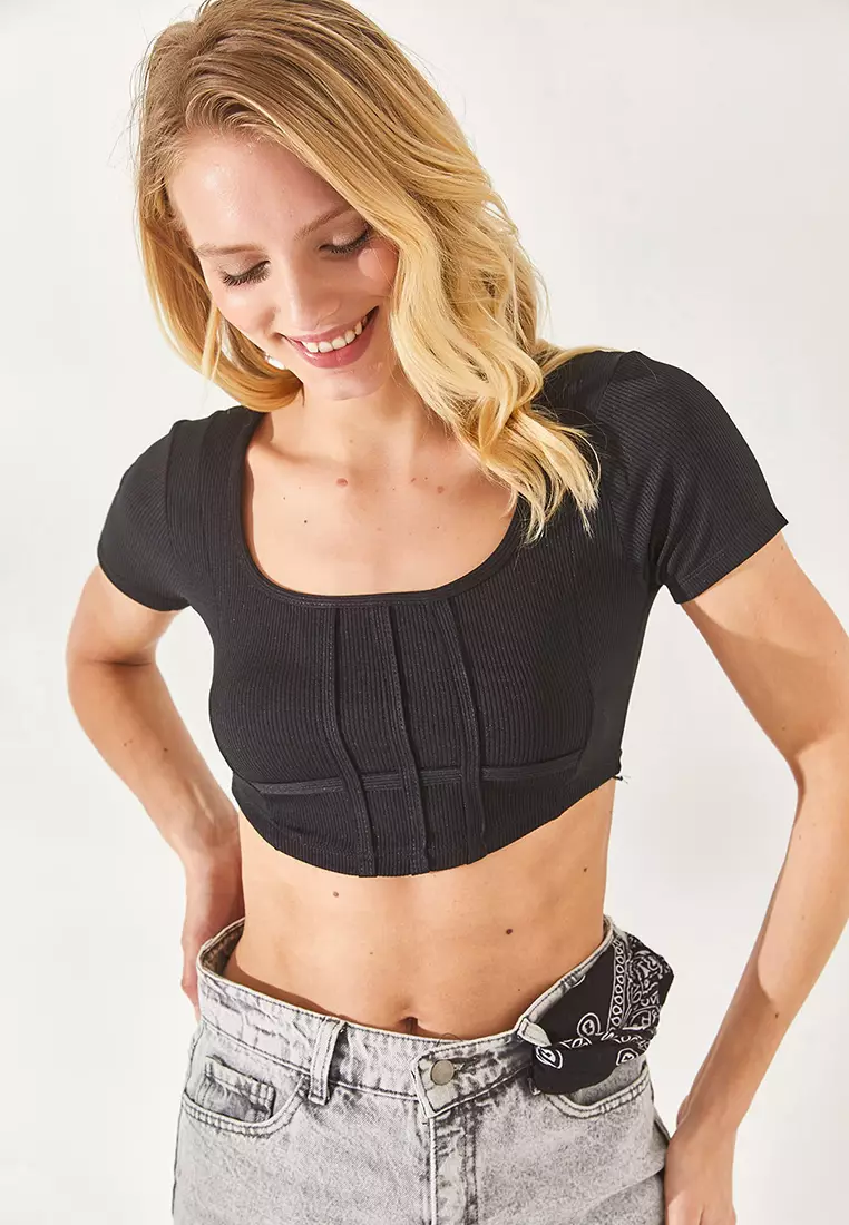 Fitted Short Sleeves Crop Top