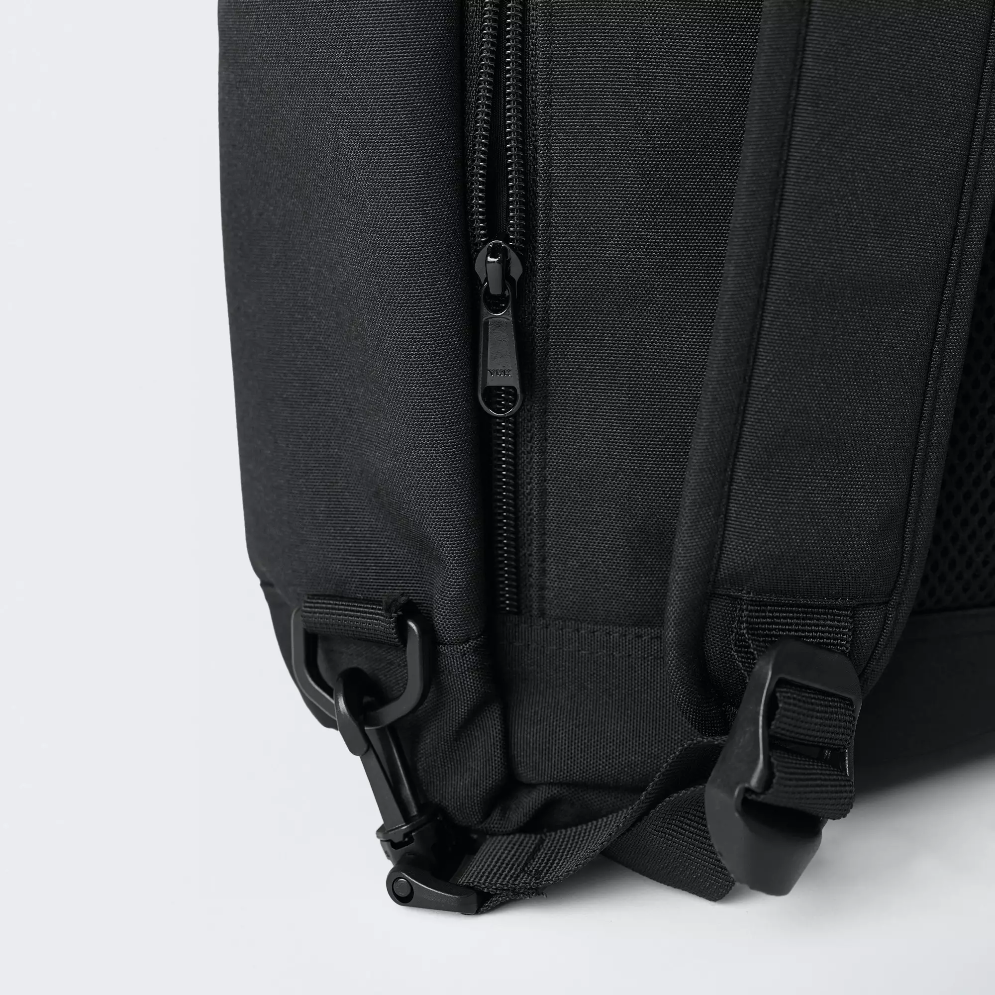 CELCIUS 2 Way Bag Totepack L03000621C Hitam