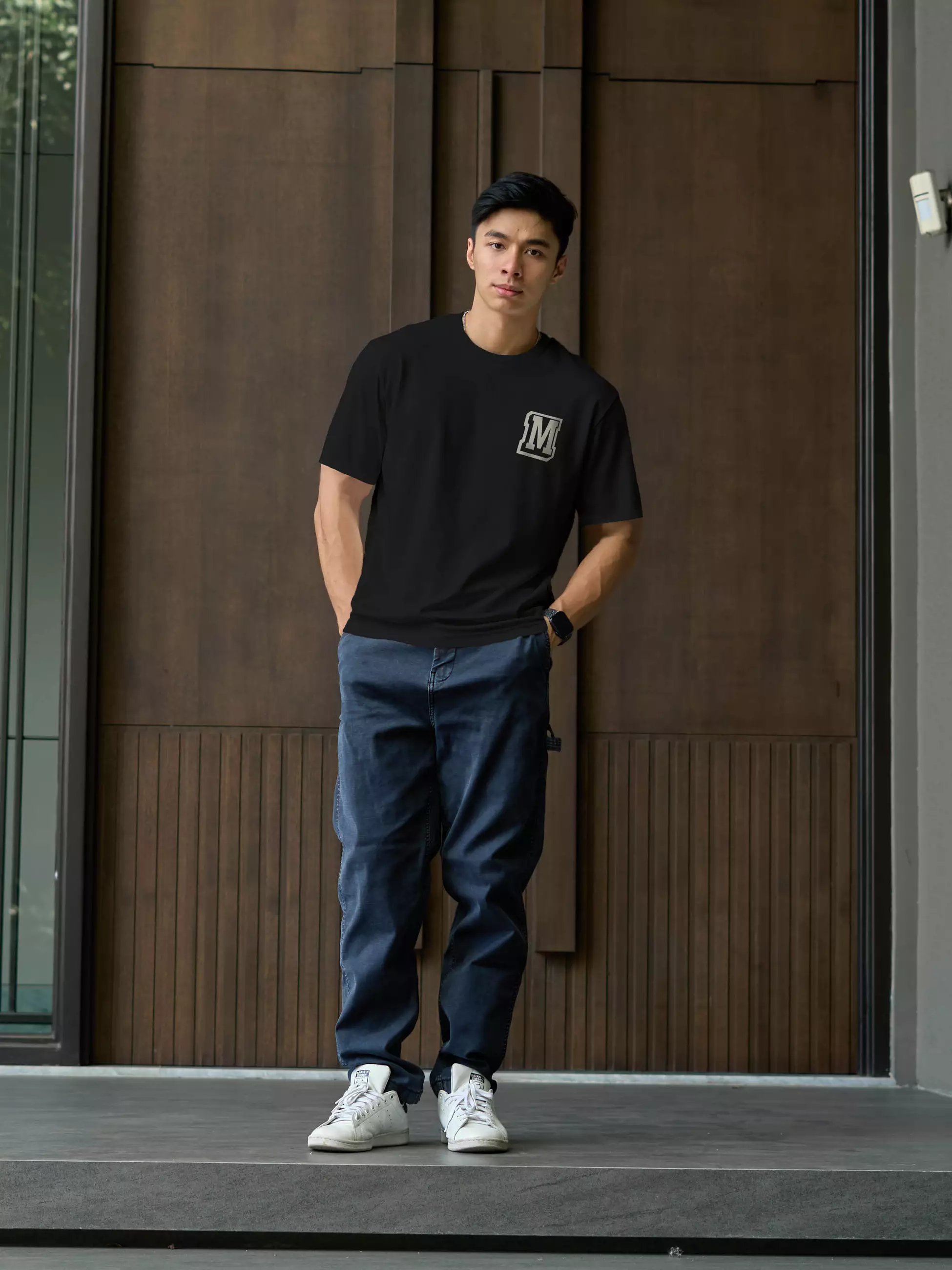 Kale Moji Black "M" / atasan kaos pria / baju kaos pria / kaos basic pria / kaos boxy fit / kaos korea